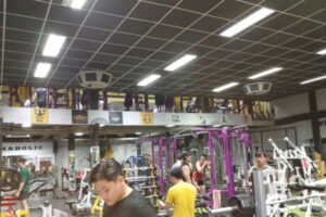 máy làm mát phòng gym